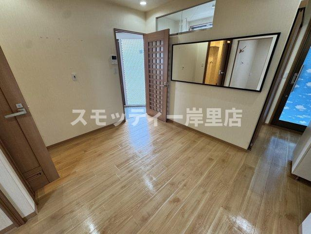 SHINICHIビルの内装