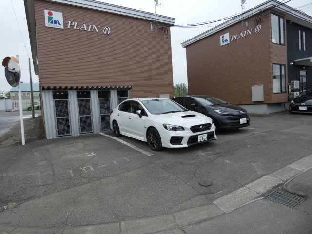 PLAIN⑩の駐車場