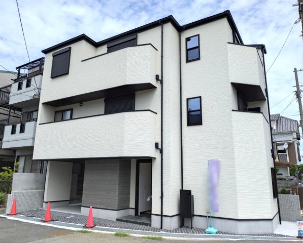 西宮市今津山中町　新築戸建の外観