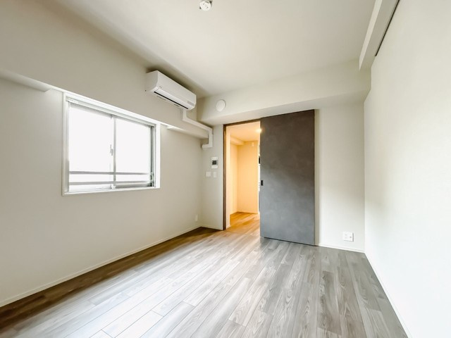 ロイヤルパークス有明の居間・リビング|※写真は同タイプ住戸です。