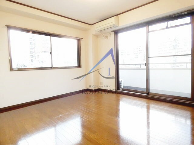 アルビレオの居間・リビング|洋室のお部屋です。
