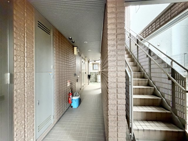 メゾン北杭瀬のロビー