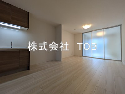【居間・リビング】 | グラナーデ成城学園前B | リビング12.8帖
