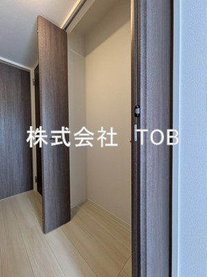 【収納】 | グラナーデ成城学園前B | 玄関収納