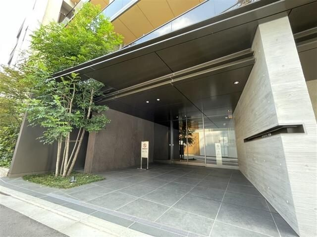 クレヴィア用賀のエントランス|エントランスです