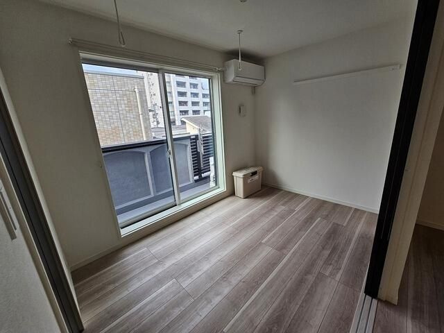 ウェルスクエア三軒茶屋Ⅴの洋室|個人の部屋や寝室として使える洋室です