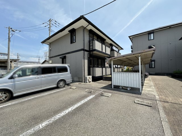 ヴィレッジ札場 B棟