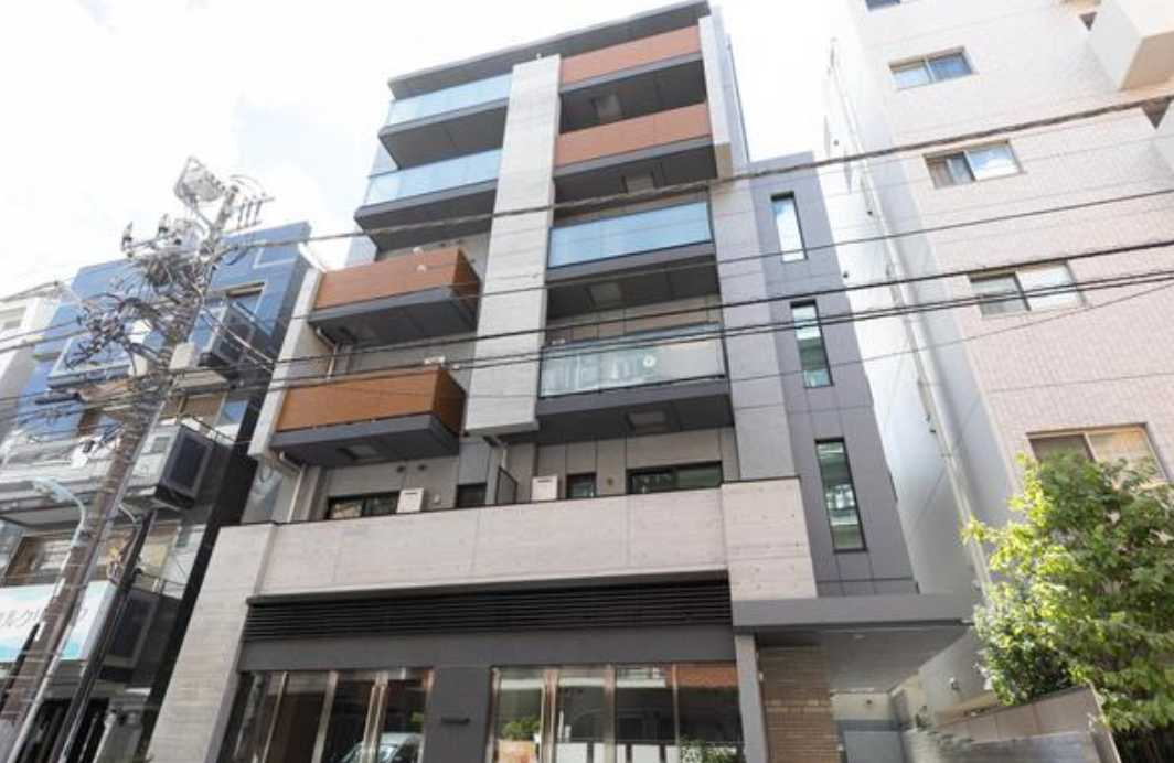 コモド目黒東山　管理人巡回　駅近　築浅の外観