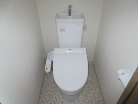 プレサンス難波ヴィータ　難波元町小学校区のトイレ|プレサンス難波ヴィータ　温水洗浄便座