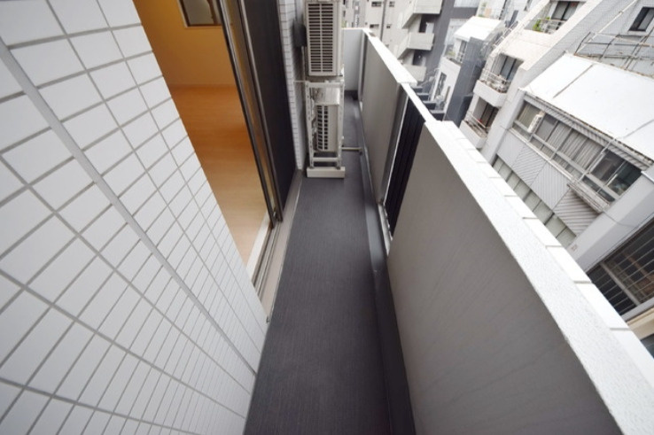 千代田区岩本町２丁目の賃貸マンションのバルコニー