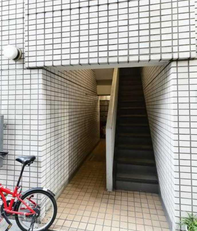 メゾン・ド・オルム　南向き　礼金0　敷金0のエントランス