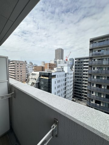 大阪市中央区博労町１丁目の賃貸マンションのバルコニー