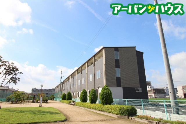 グランフルール庭瀬 Bの外観