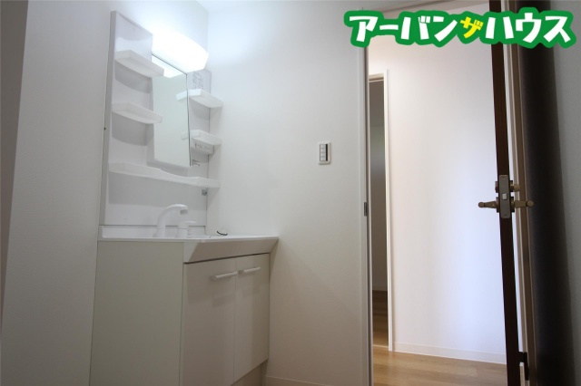 グランフルール庭瀬 Bの洗面所