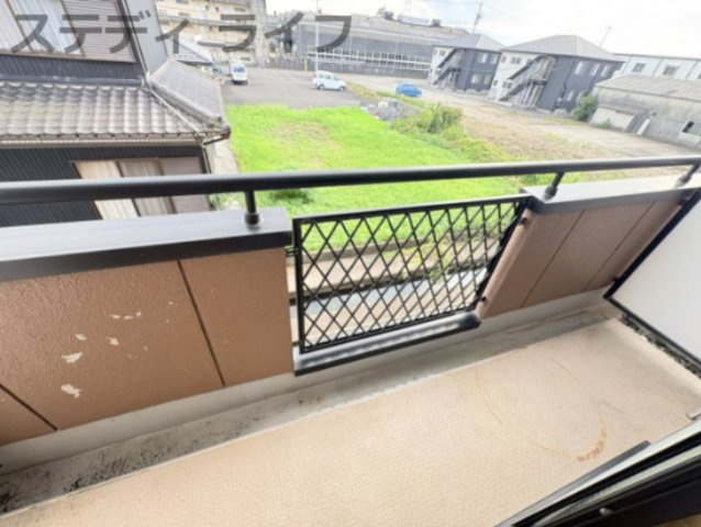 大垣市坂下町　バンクスのバルコニー|こちらは例として205号室の室内写真になります。