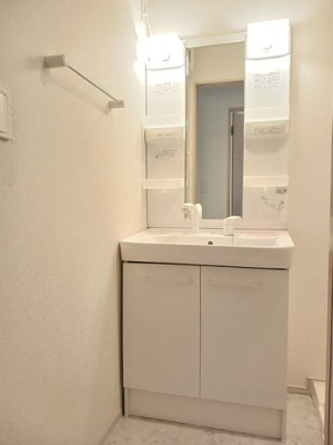 【独立洗面台】 | サンビレッジⅠ | 独立洗面台、朝の身支度には欠かせません