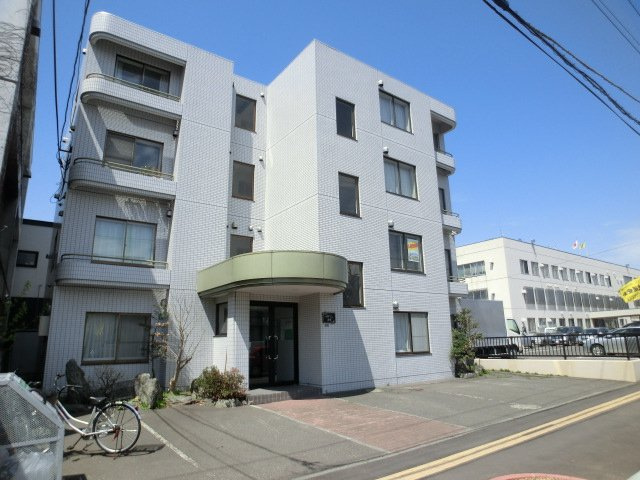 ブローニュ２４