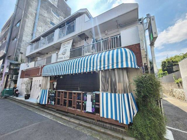 丸京ビルの外観