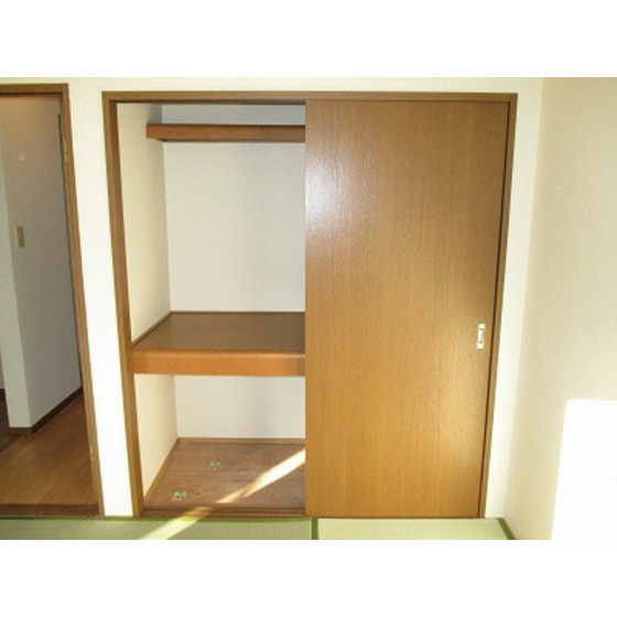 セレーナロカの収納|押入れ