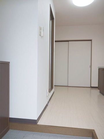 ファミーユⅠの玄関