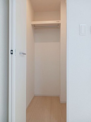 コスモ・ガーデン上足洗の収納