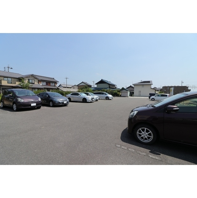 岐阜市西荘２丁目の駐車場の駐車場