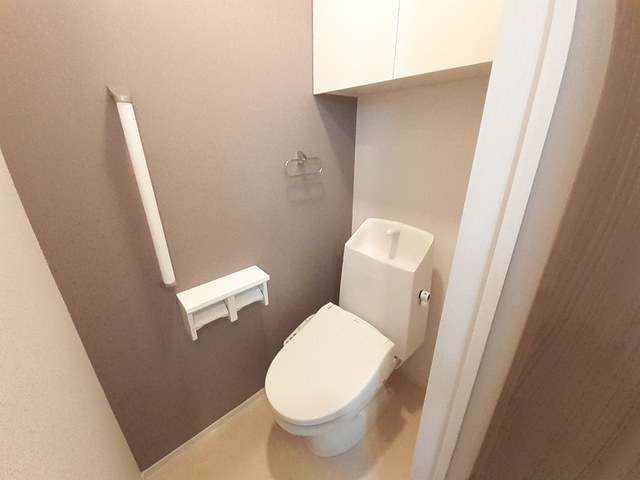 大和郡山市額田部北町のアパートのトイレ