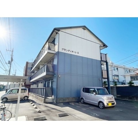 グランディオーレＳの外観