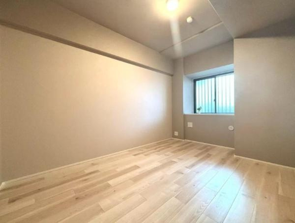 オークヒルズ香里 五番館　中古 マンションの洋室
