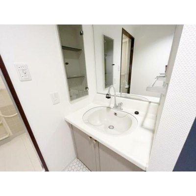 【洗面所】 | ラヴィータ谷塚駅前I | 同マンションの別のお部屋のものです。
