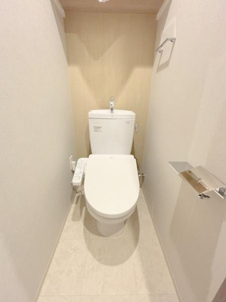 大阪市港区田中２丁目の賃貸マンションのトイレ