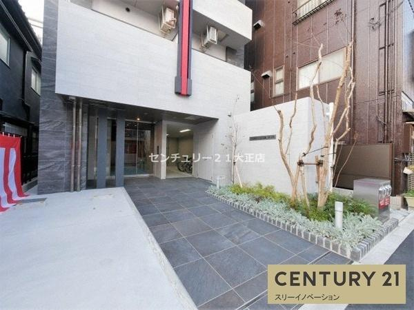 エステムコート大阪・弁天町のエントランス