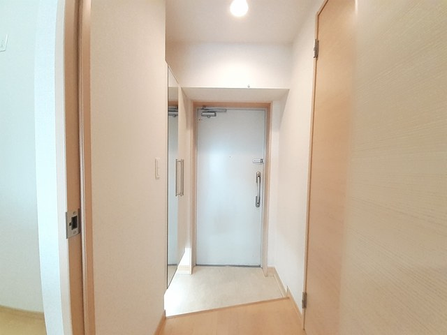 カーサデルソーレの玄関|下駄箱もしっかりついてます！