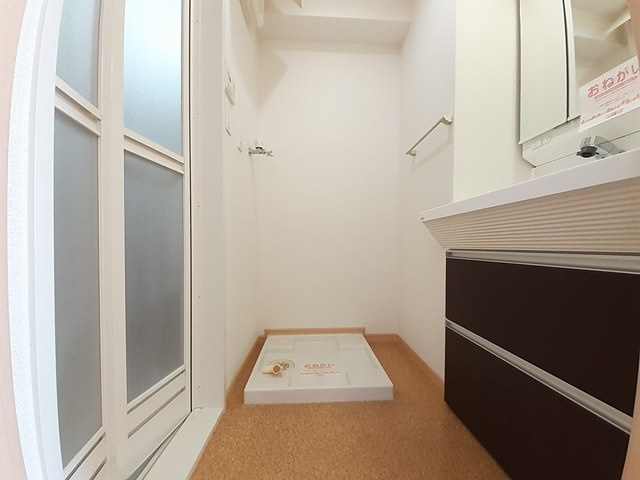 カーサデルソーレの洗面所|シンプルで使いやすい洗面台です！