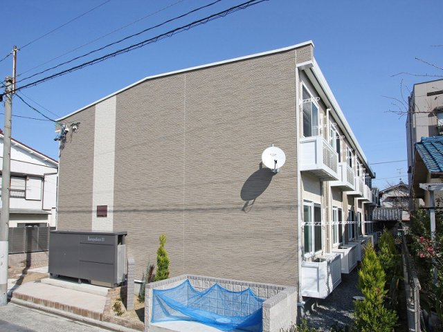 レオパレス琴の外観