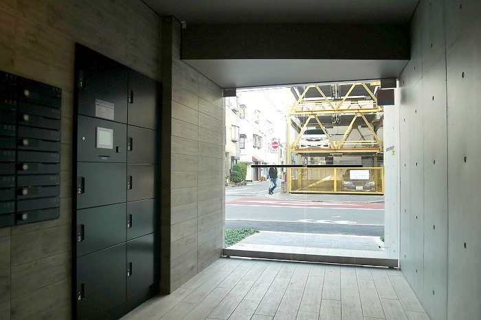 PREMIUM CUBE 森下の外観
