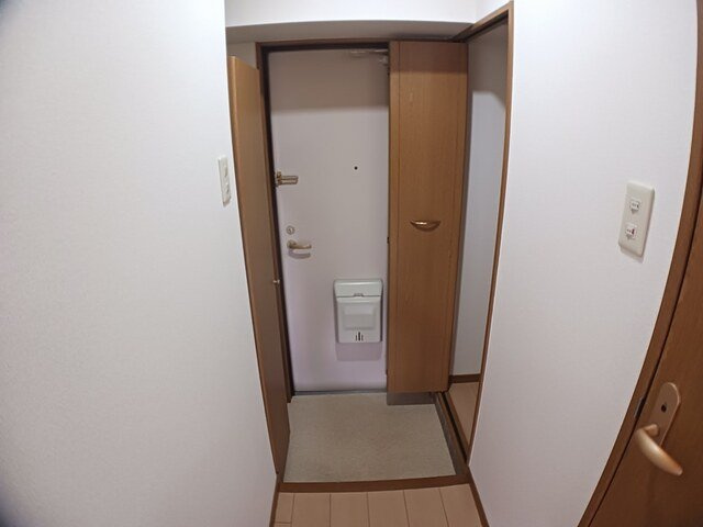 ロワ・リオン上町の玄関