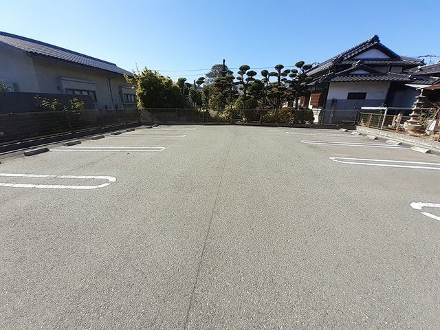 ミーサ　輝愛の駐車場