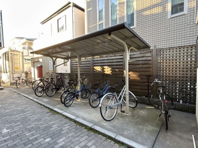 レオパレスサントリーニのその他