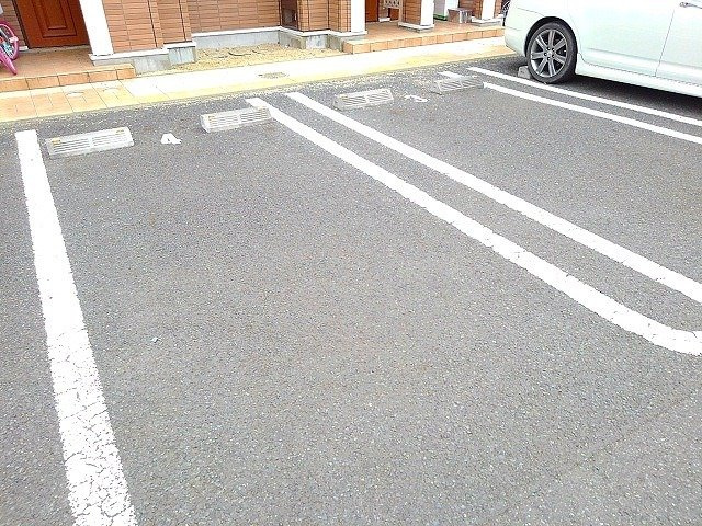 アルカディアⅡの駐車場