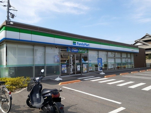 アルカディアⅡの周辺|ファミリーマートまで450m