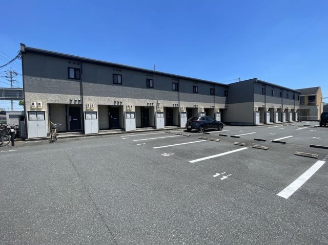レオパレスモアの外観