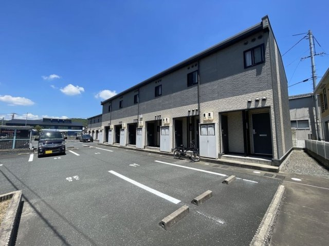 レオパレスモアの外観