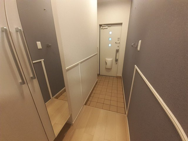 イーストビレッジの玄関
