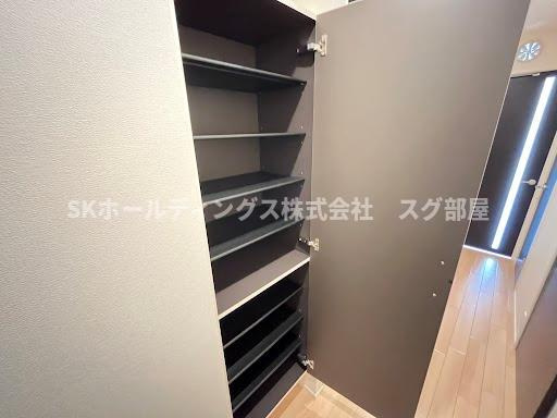 ドリームハウスの玄関|収納