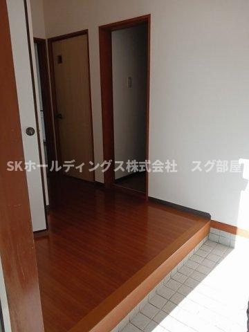 テクノハイツの玄関
