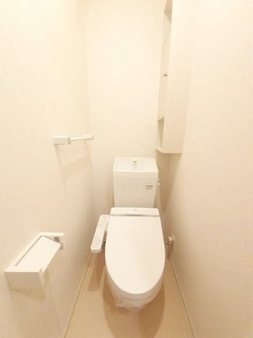 サン・スクエアＣのトイレ|落ち着いた色調のトイレです