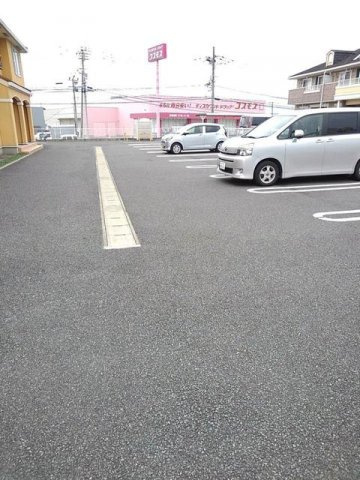 Ｖｅｎｔ　ＶｅｒｔⅢの駐車場|駐車場に車を止められます
