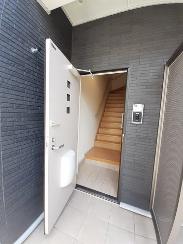 サウススクエアのエントランス|落ち着いたエントランスです