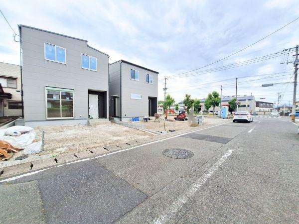 P-TELAS新栄町2　1号地の前面道路含む現地写真|前面道路含む現地（2026年6月撮影）